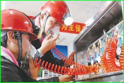 策驰影视廠家（jiā）生產的箱式壓風自救裝置服務到位